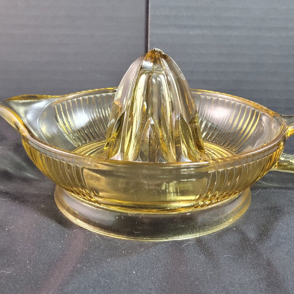 Vintage Federal Glass Amber Reamer by Grapefruit Kitchen with Loop Handle